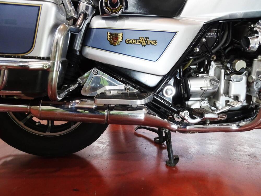 Honda GL 1200 GOLD WING ASPENCADE (19)