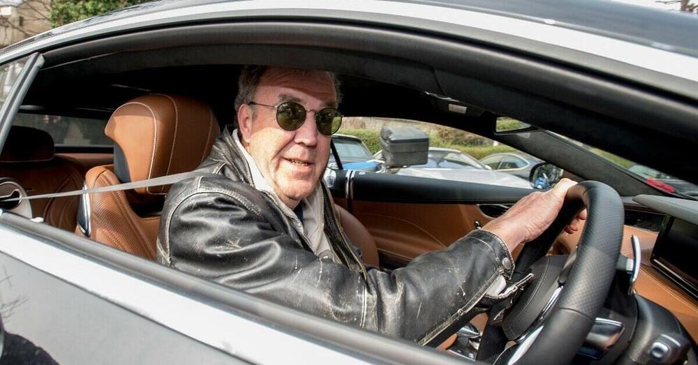 Cosa ne pensa Jeremy Clarkson delle auto a guida autonoma? C&rsquo;entrano aerei, leoni e&hellip; James May