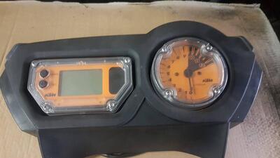 strumentazione ktm 950 adv
