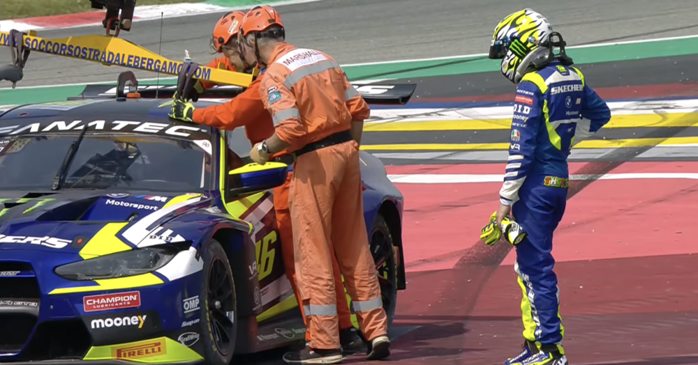 Valentino Rossi, testacoda alla Parabolica di Monza per il primo weekend del GTWCE [VIDEO]