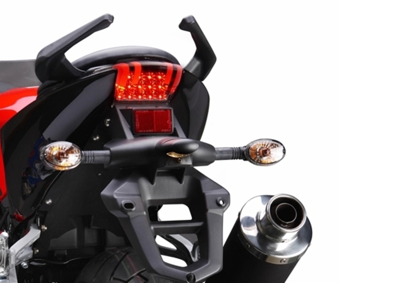 Hyosung Comet GT 125 Comet GT 125 R (2015) (14)