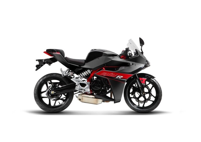 Hyosung GD 250 R GD 250 R (2015 - 16) (2)