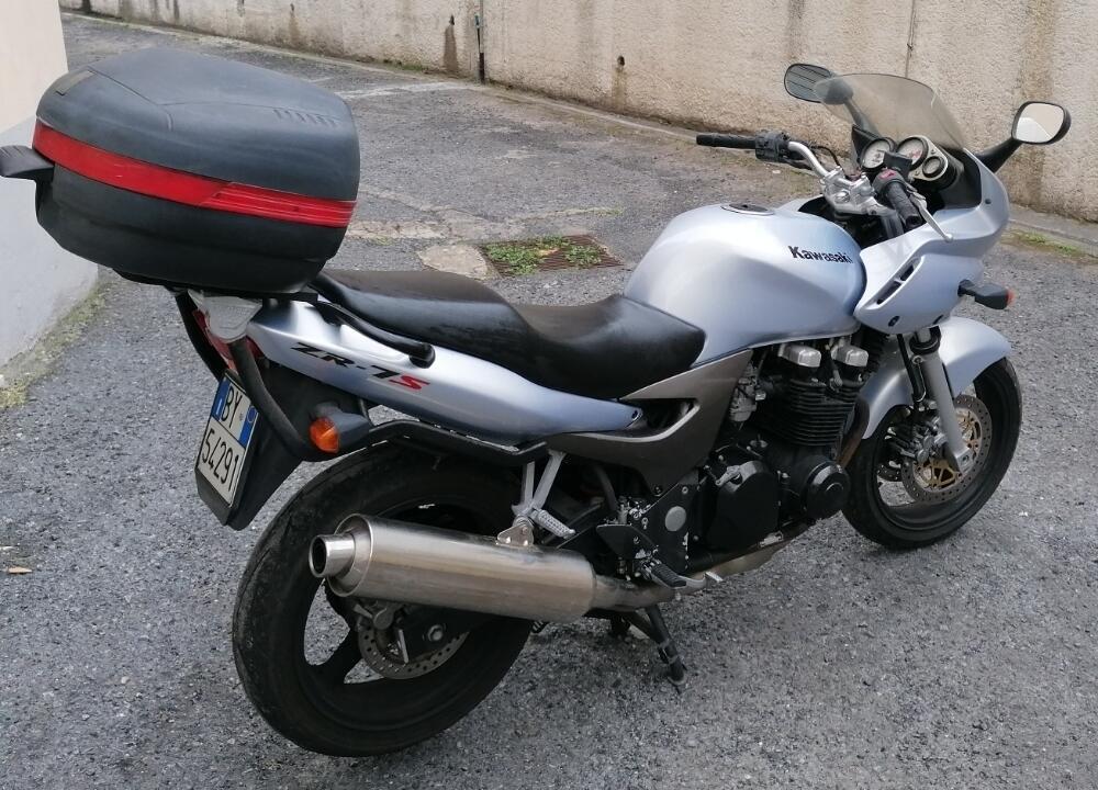 Kawasaki ZR-7 (2001 - 04) (7)