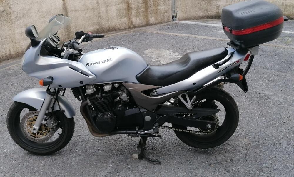 Kawasaki ZR-7 (2001 - 04) (8)