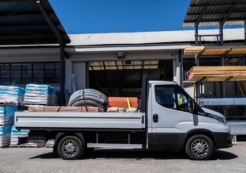 Iveco eDaily Telaio (2023-23) (3)