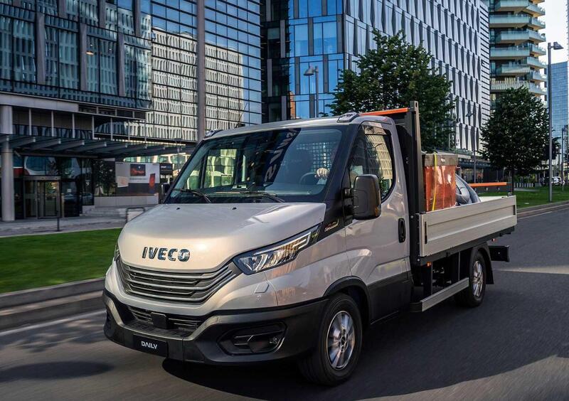 Iveco eDaily Telaio (2023-23) (4)