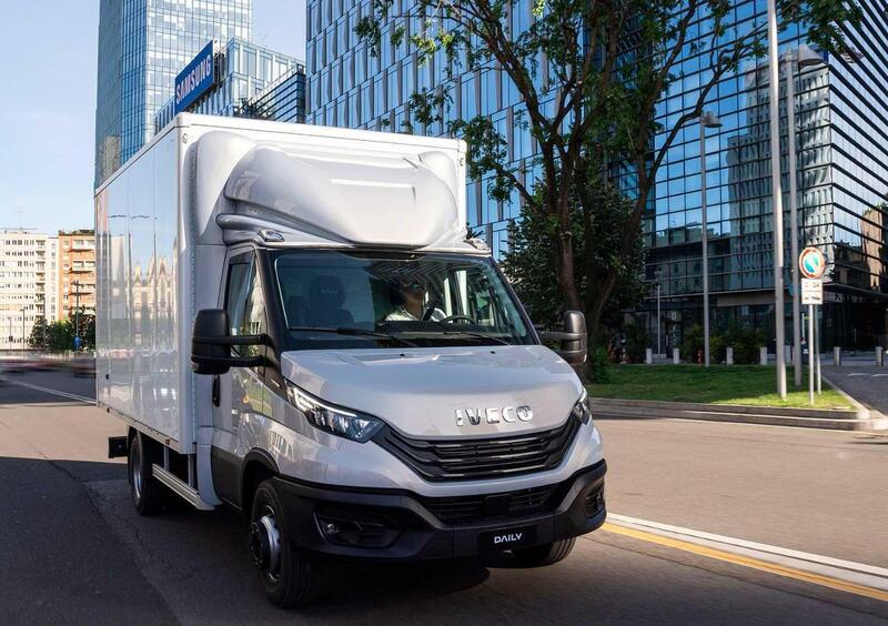 Iveco eDaily Telaio (2023-23) (12)