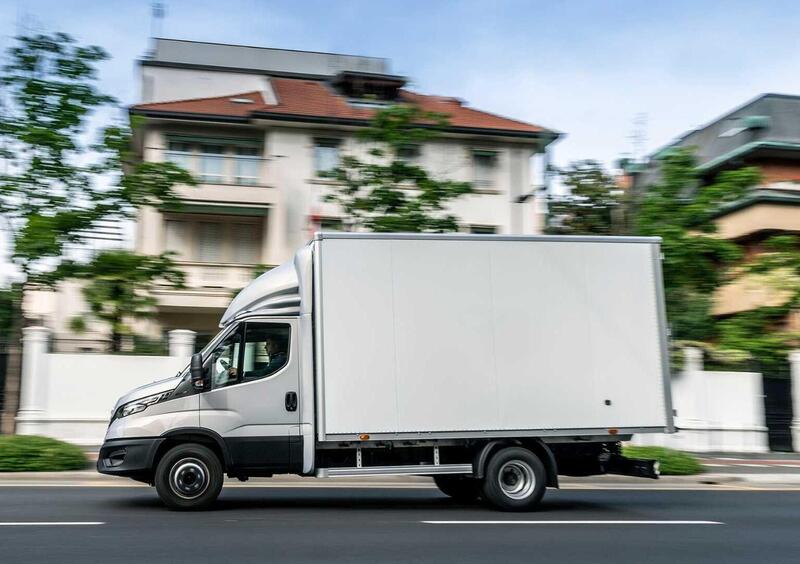 Iveco eDaily Telaio (2023-23) (18)