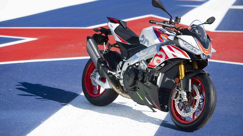 Aprilia RSV4 Factory e Tuono V4 Factory Speed White