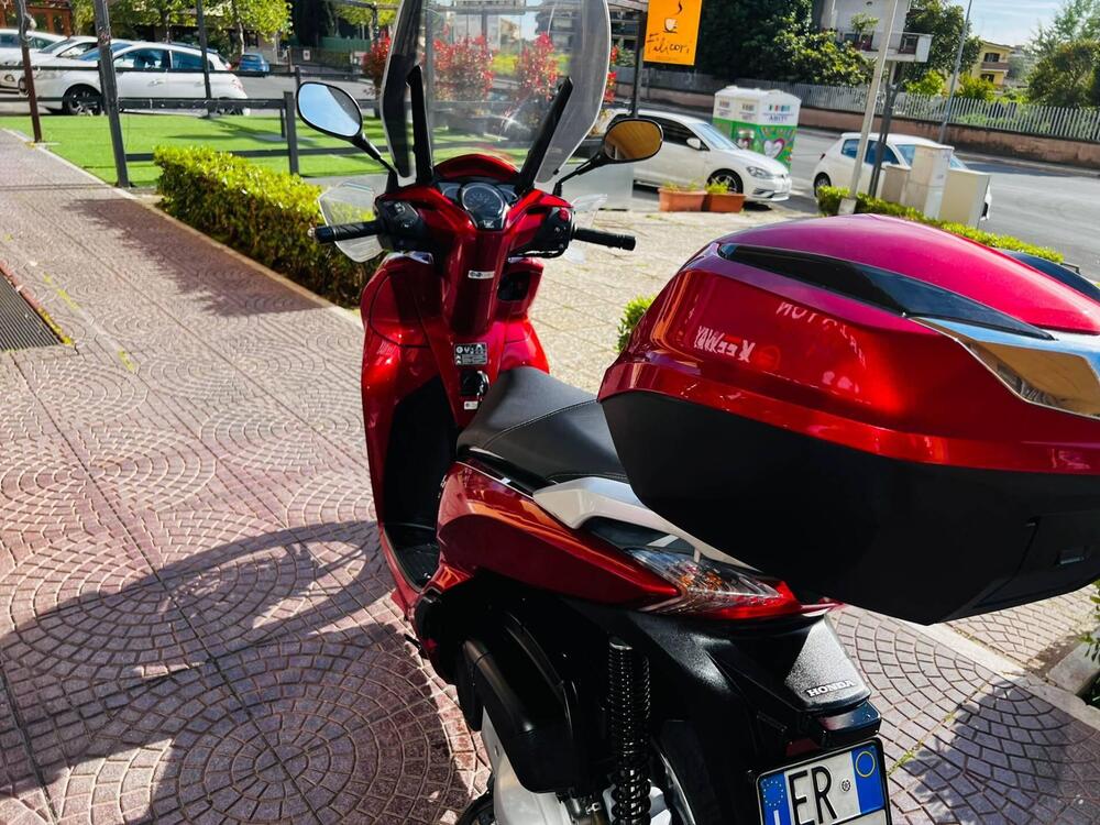 Honda SH 300 i ABS (2016 - 20) (8)