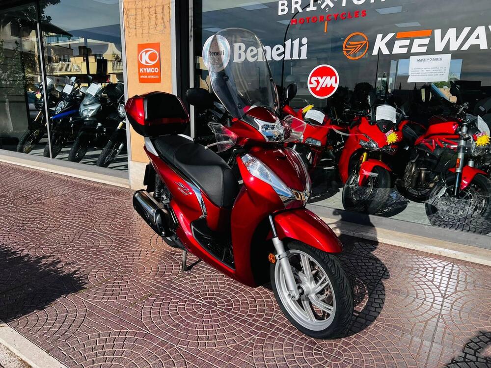 Honda SH 300 i ABS (2016 - 20) (12)