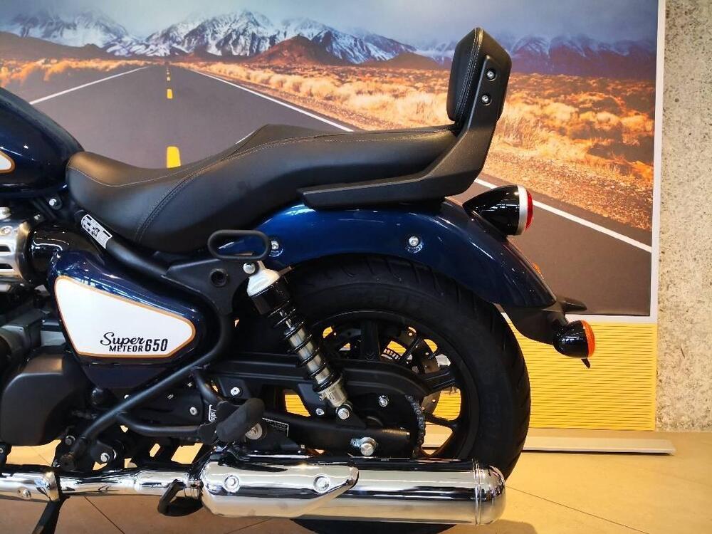 Royal Enfield Super Meteor 650 (2023 - 26) (7)