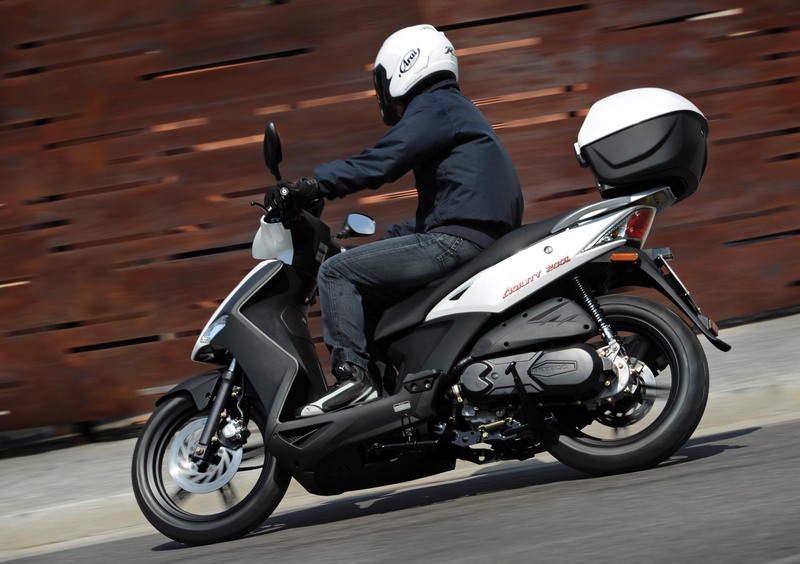 Kymco Agility 200 Agility 200i R16 (2008 - 16) (14)