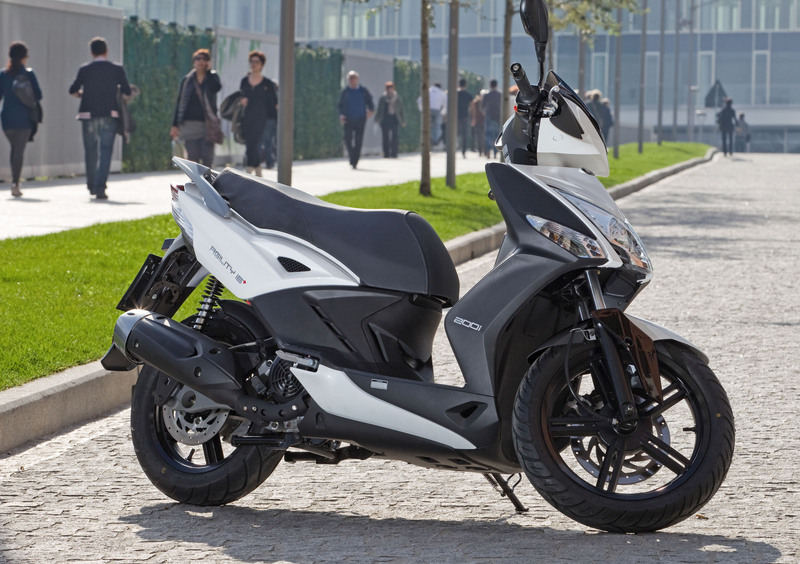 Kymco Agility 200 Agility 200i R16 + (2014 - 17) (4)