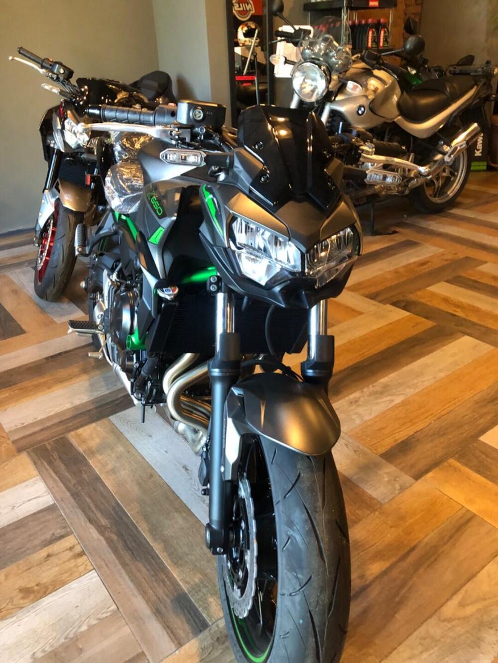 Kawasaki Z 650 (2021 - 24) (2)