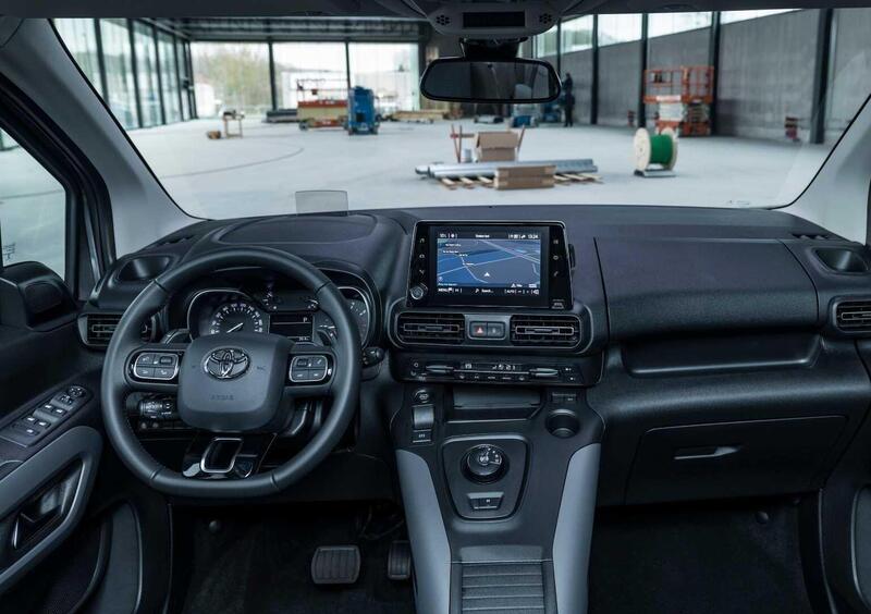 Toyota Proace City Verso (2019-->>) (12)