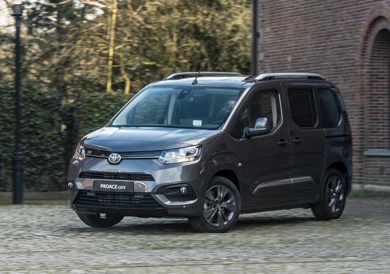 Toyota Proace City Verso (2019-->>) (3)