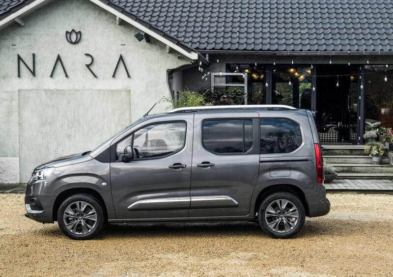 Toyota Proace City Verso (2019-->>) (7)