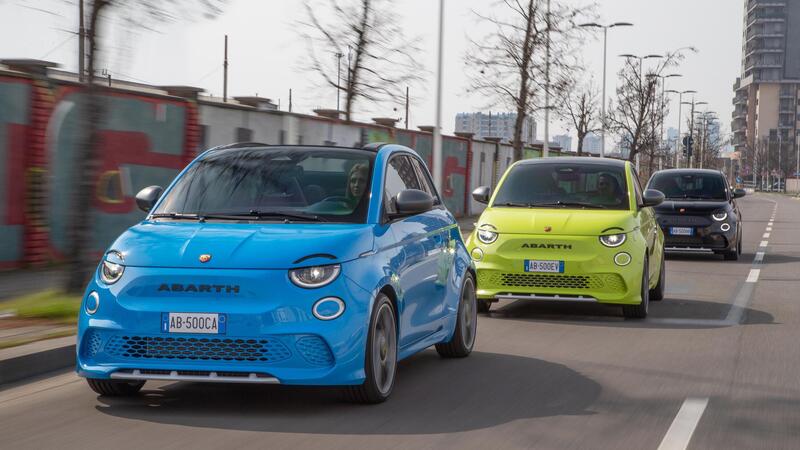 Abarth 500e, la gamma si allarga: prezzi e nuove versioni [VIDEO]