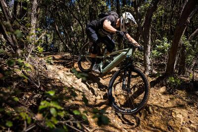 &Egrave; lei la migliore e-mtb enduro del 2023? Test della Canyon Strive:On CFR [VIDEO &amp; GALLERY]