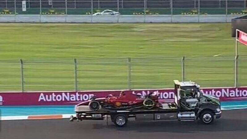 F1,GP Miami: carro attrezzi porta via l&#039;auto di Leclerc in pista durante la gara delle Porsche (Video)