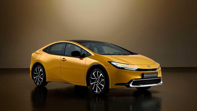 Toyota Prius (2023-->>)