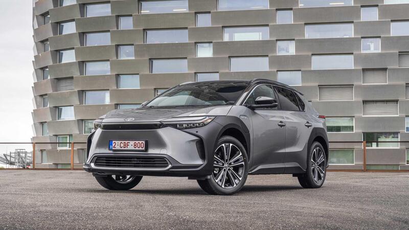 Toyota bZ4X ev Lounge 2wd 204cv