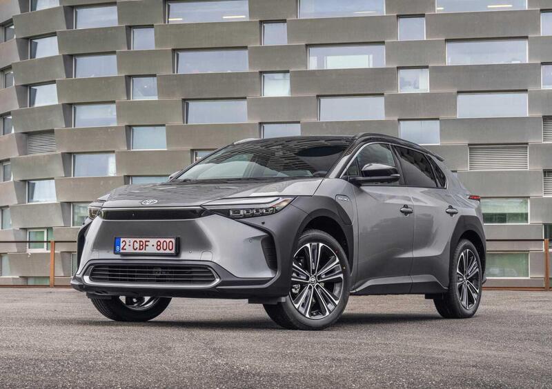 Toyota bZ4X (2023-->>)