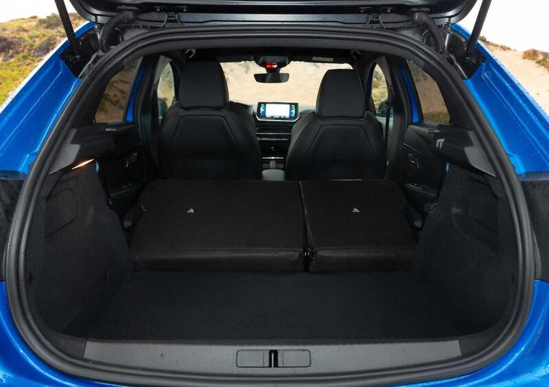 Peugeot 208 (33)