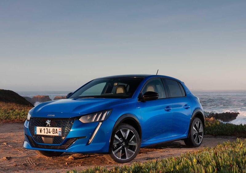 Peugeot 208 (21)