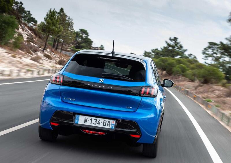 Peugeot 208 (2019-->>) (28)