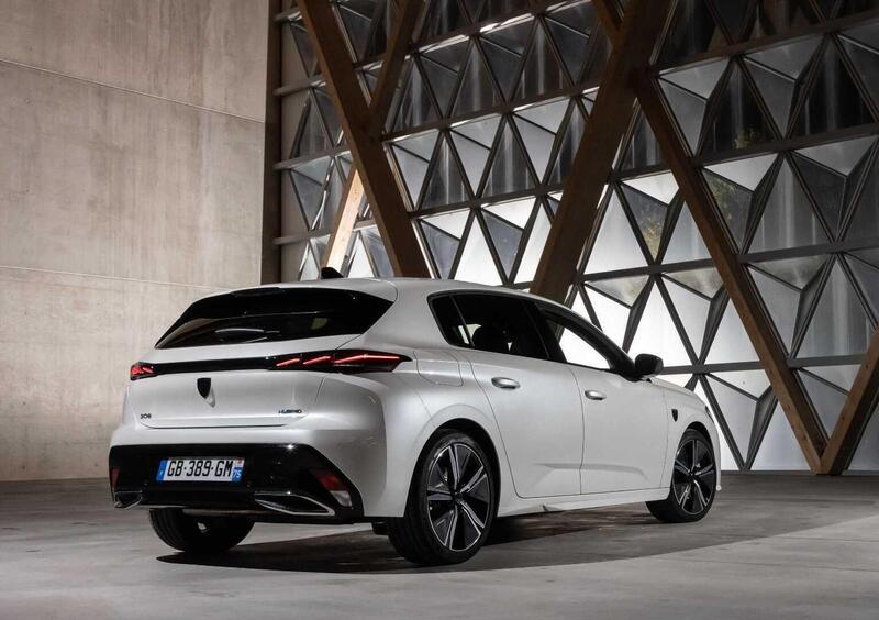 Peugeot 308 (2021-->>) (2)