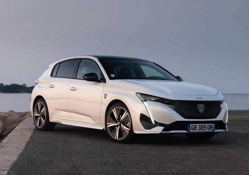 Peugeot 308 (2021-->>) (4)