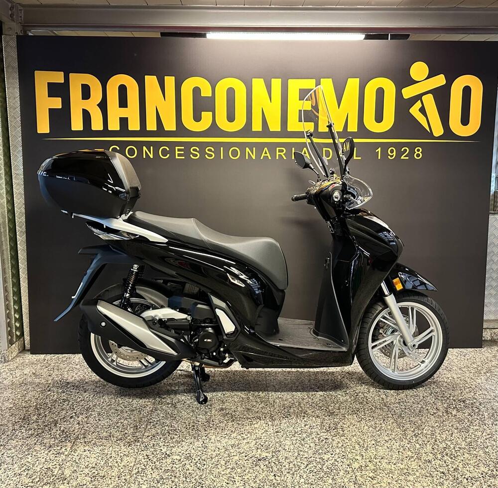 Honda SH 350 (2021 - 24) (3)