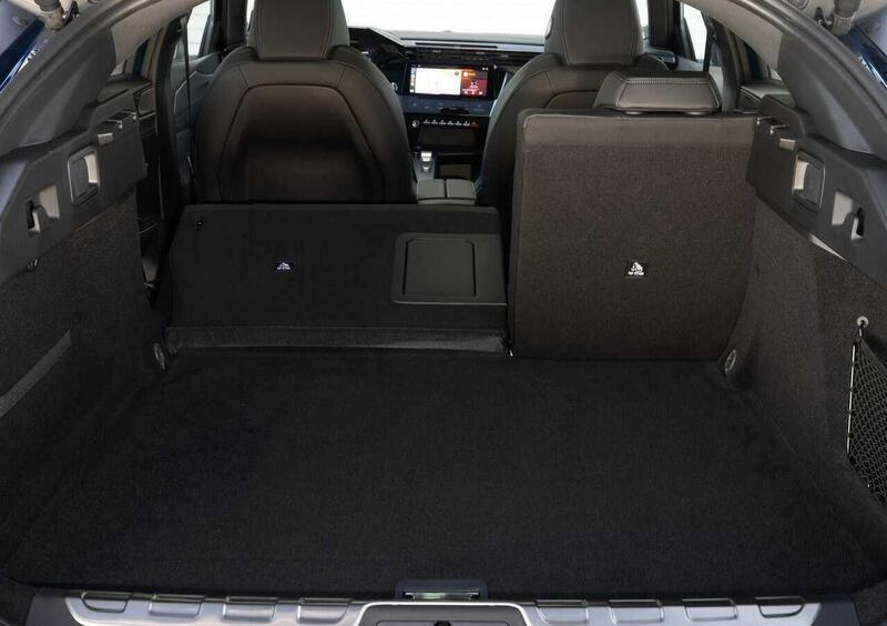 Peugeot 408 (2022-->>) (13)