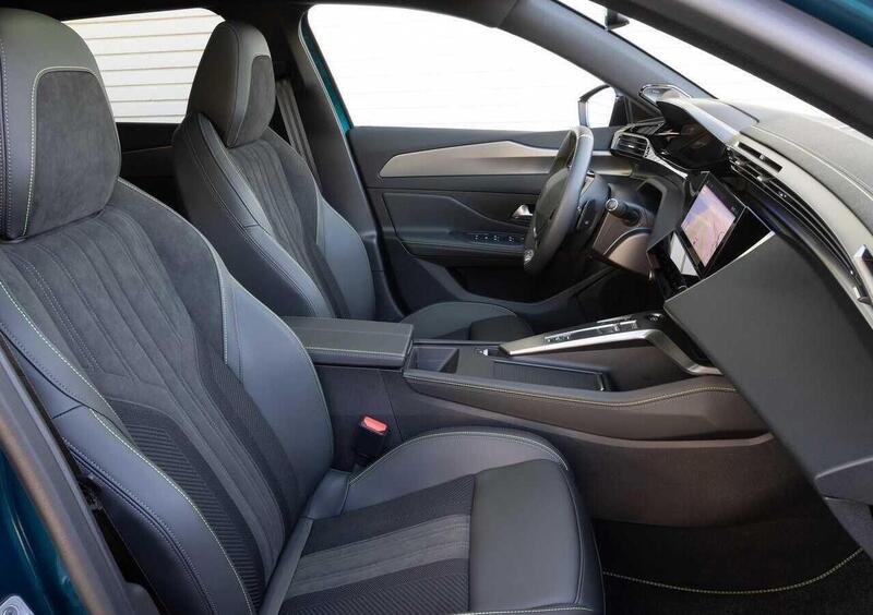Peugeot 408 (2022-->>) (11)