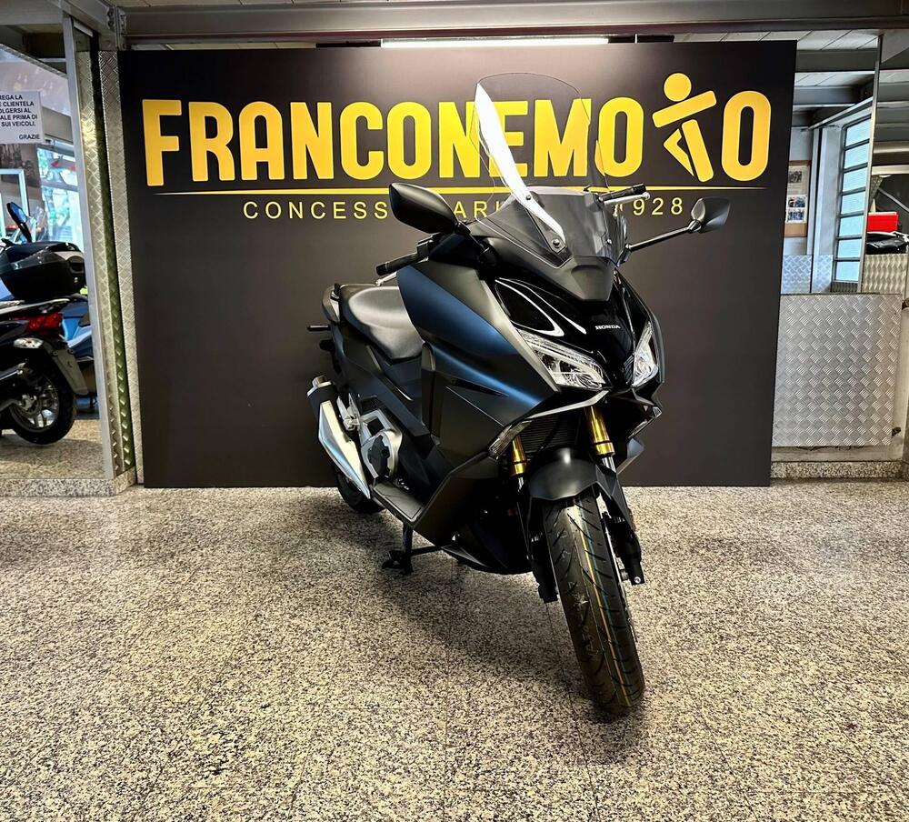 Honda Forza 750 (2025) (2)