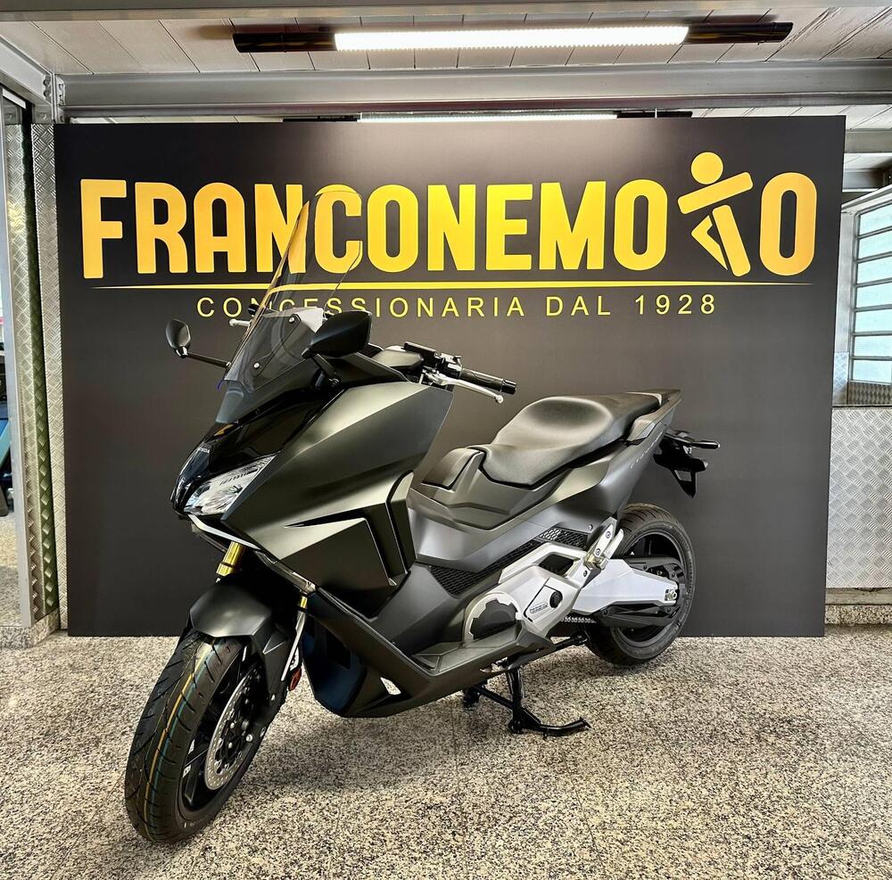 Honda Forza 750 (2025)