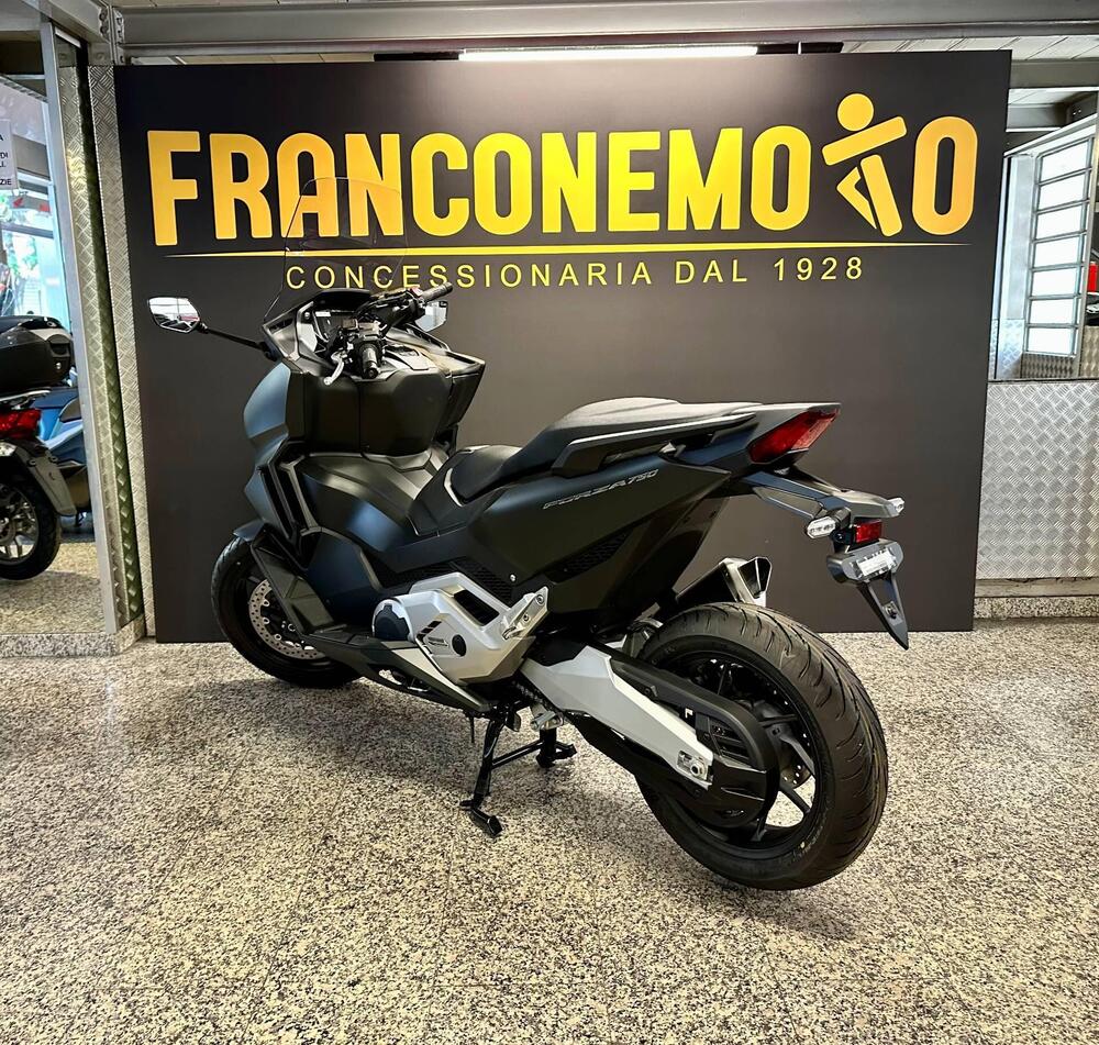 Honda Forza 750 (2025) (6)