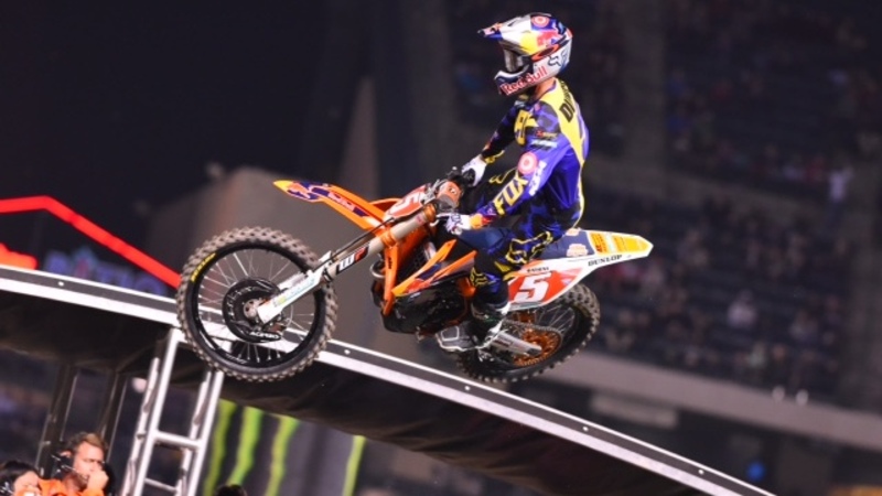 AMA Supercross, Round 5: Anaheim - III