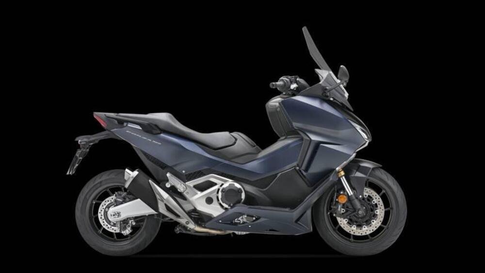 Honda Forza 750 (2025) (9)