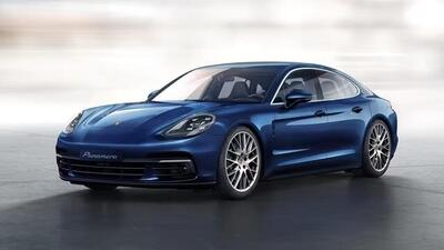 La Porsche Panamera con la targa alla James Bond: fermato e multato (per&ograve; in Canada funziona) 