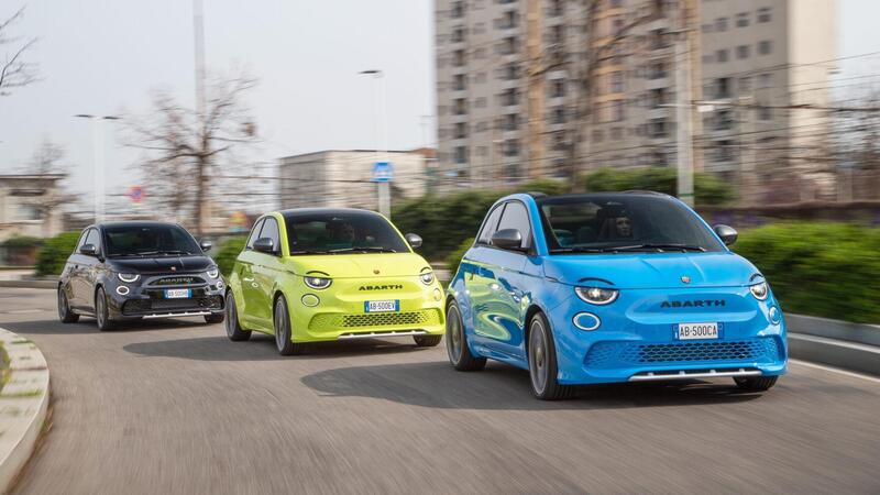 Scende in campo e le ha tutte contro: Nuova Abarth 500e Top e Flop 