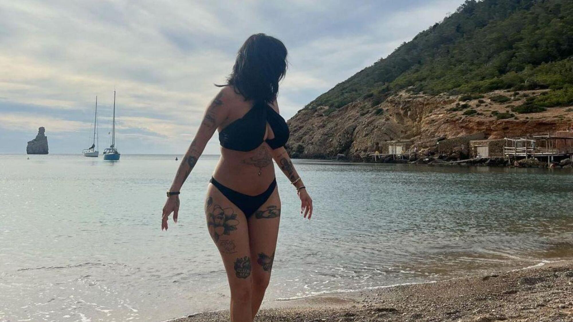 Giorgia Soleri in vacanza a Ibiza