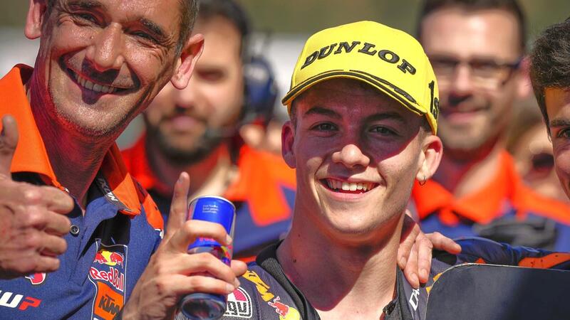 MotoGP 2023. GP di Francia a Le Mans. Moto3: vince Holgado, che tempi sul giro! Primo italiano Nepa, caduto Migno