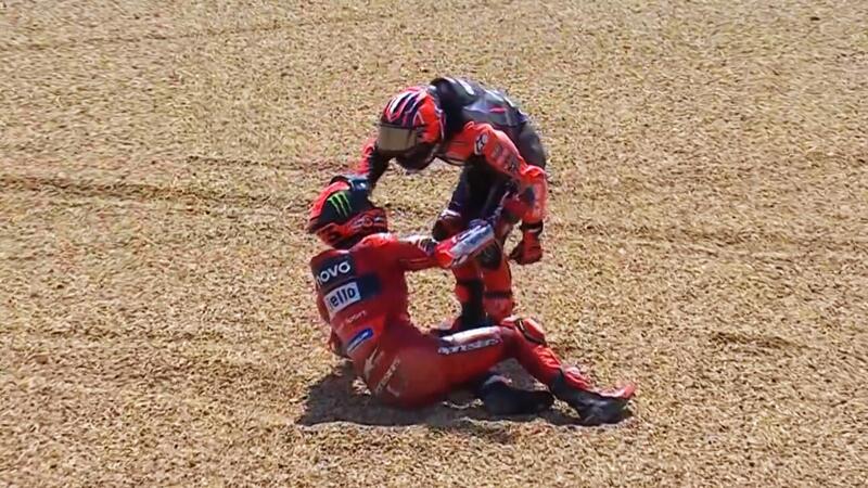 MotoGP 2023. GP di Francia a Le Mans. Le versioni di Maverick Vinales e Pecco Bagnaia sull&#039;incidente che li ha estromessi [VIDEO]