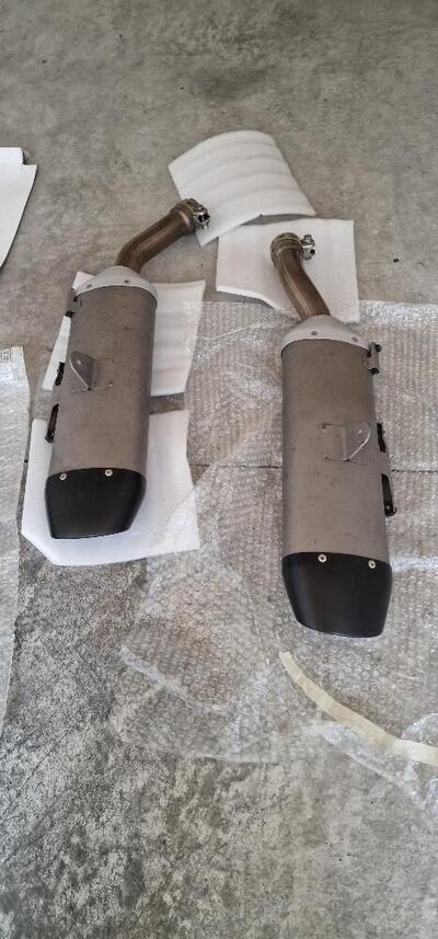 accessori R1 modello 2008/20010 come nuovo Yamaha