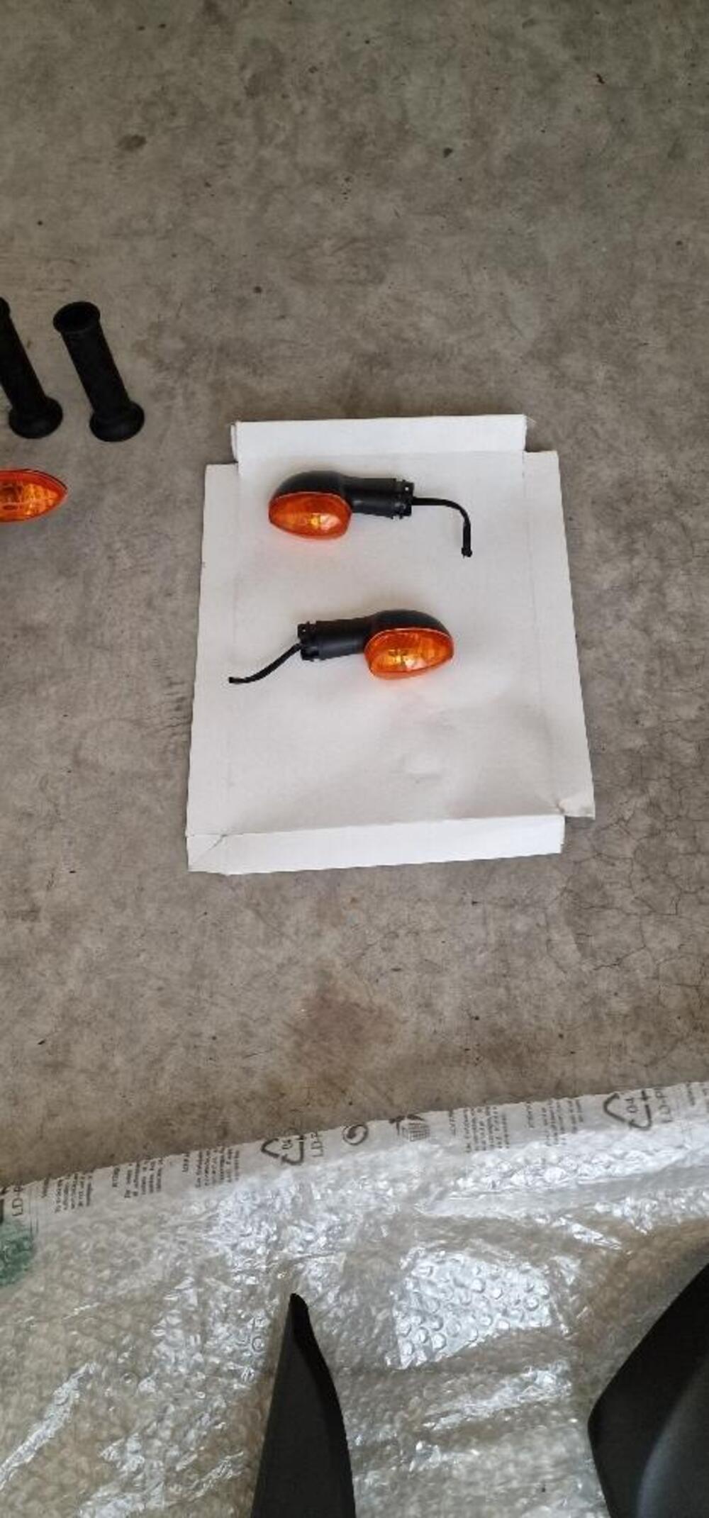 accessori R1 modello 2008/20010 come nuovo Yamaha (4)