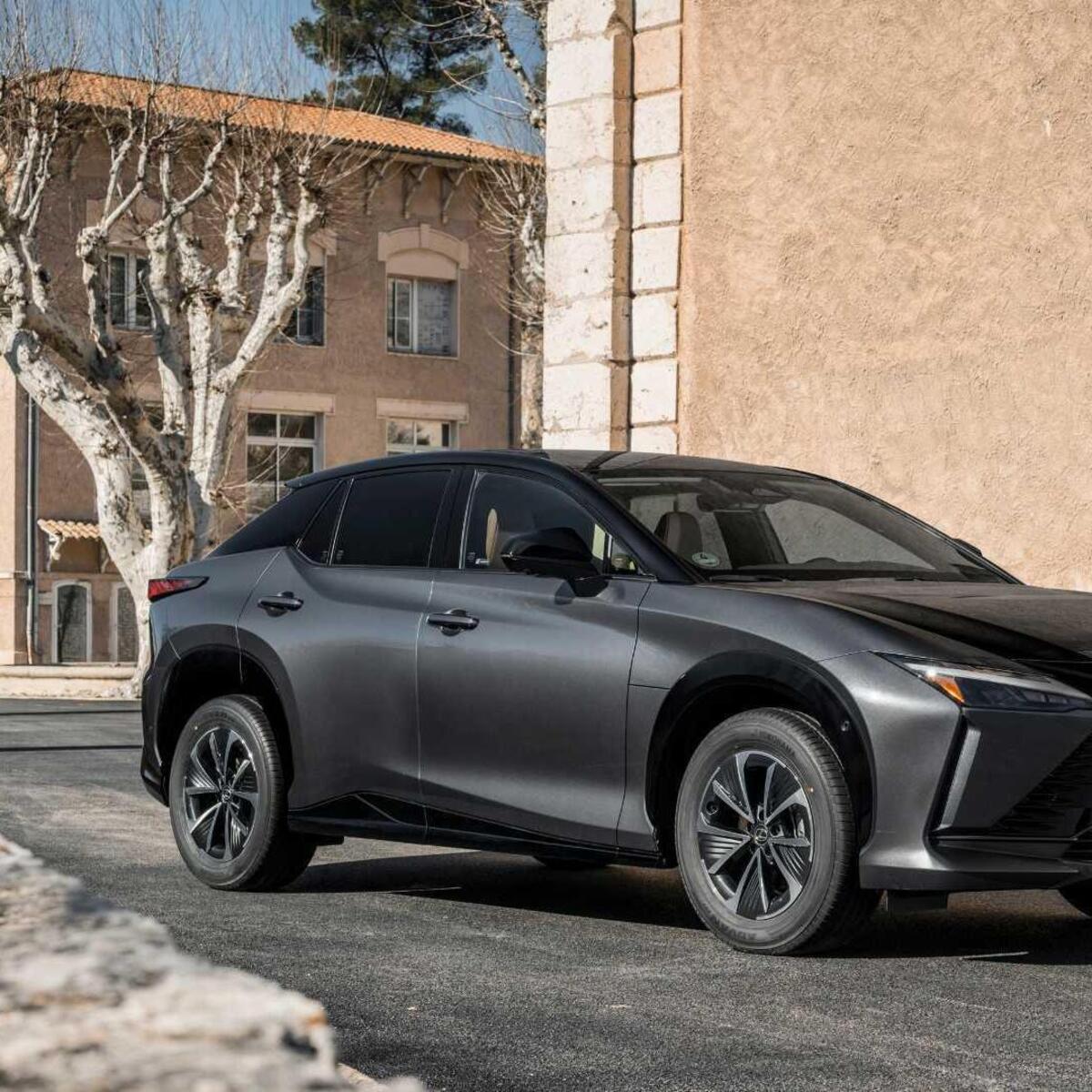 Lexus RZ (2023--&gt;&gt;)
