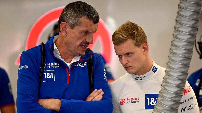 Steiner con Mick Schumacher prima del divorzio di quest'ultimo con la Haas